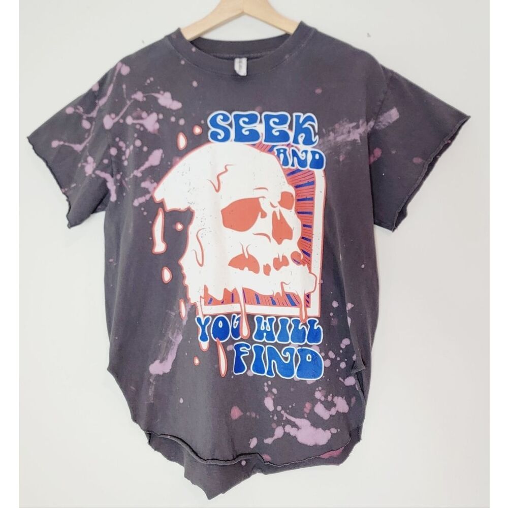 DIY Splatter One of a Kind Skull Emo Goth Dark Grunge Graphic Tee Size M